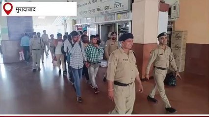 मुरादाबाद: ट्रेन में छापेमारी के दौरान दो दर्जन गिरफ्तार,बिना टिकट कर रहे थे यात्रा