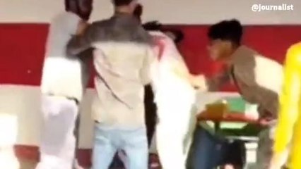 अमरोहा: दबंगों ने कैंटीन संचालक को जमकर पीटा, वीडियो हुआ वायरल