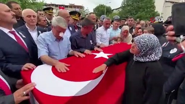 Şehit Jandarma Uzman Çavuş Aydın Ceylan memleketi Çanakkale'de son yolculuğuna uğurlandı