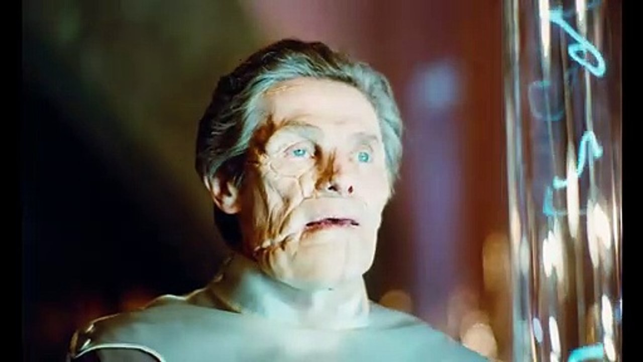 Poor things trailer ov (2)