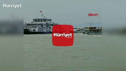 İzmir'de arabalı vapur karaya oturdu