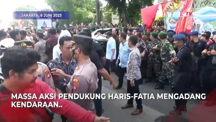 Detik-Detik Mobil Luhut Diadang Massa saat Tinggalkan PN Jaktim