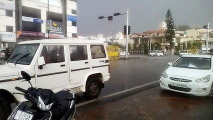 लोगों को गर्मी से राहत मिली