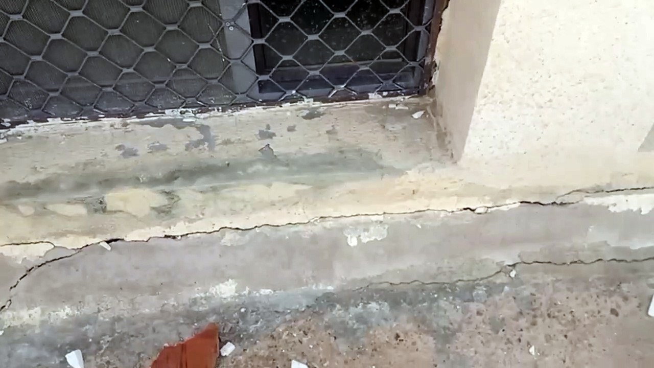 मत्स्य विश्वविद्यालय के नए भवन  में एक इंच दरार...