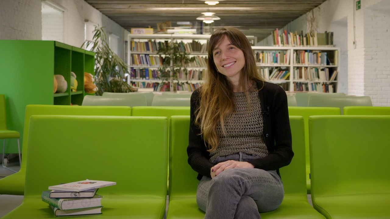 En la biblioteca de Laura Ferrero, especial Feria del Libro