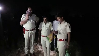 Murder  : मां को फोन कर कहा घर आ रहा हूं, इंतजार करतीं रह गई ......देखें वीडियो