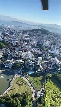 Fogo em lixo espalha fumaça na entrada de Florianópolis e ameaça incêndio em vegetação