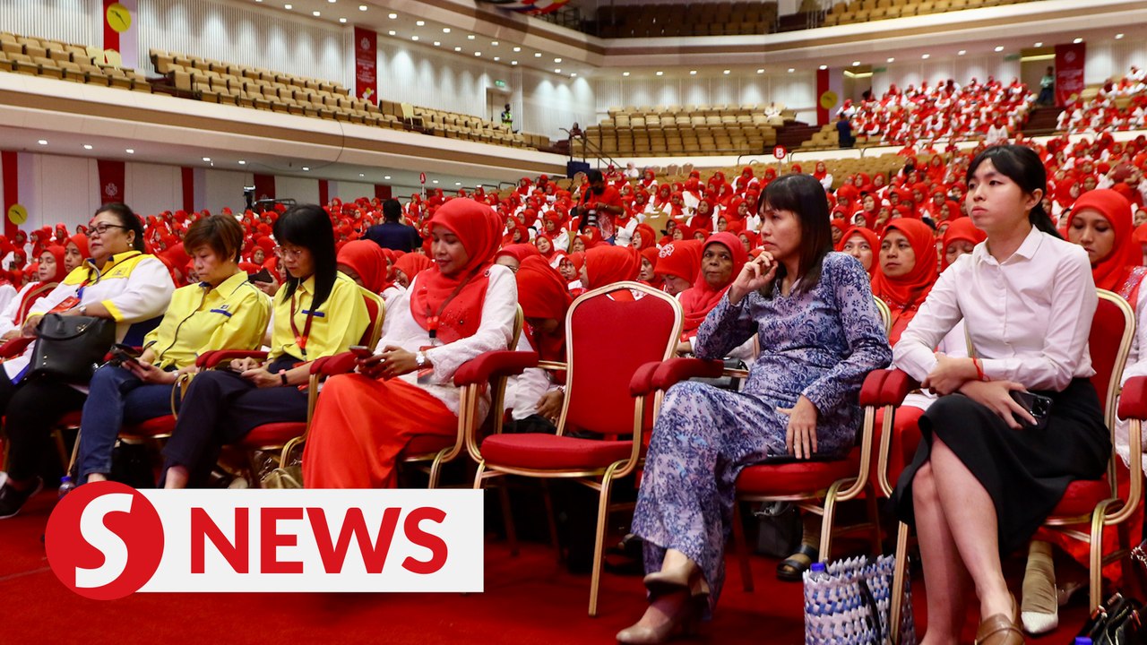 ‘Friends in the unity govt’ attend Wanita and Puteri meet