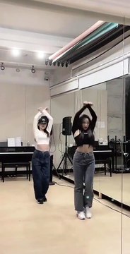 Lea Dita Good Dancing