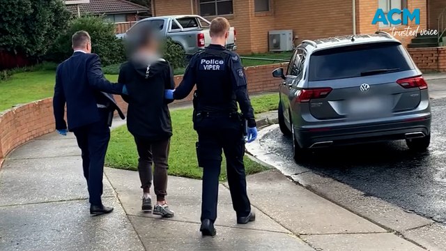 Four arrested in Wodonga, Barnawartha over violent Finks bikie incidents