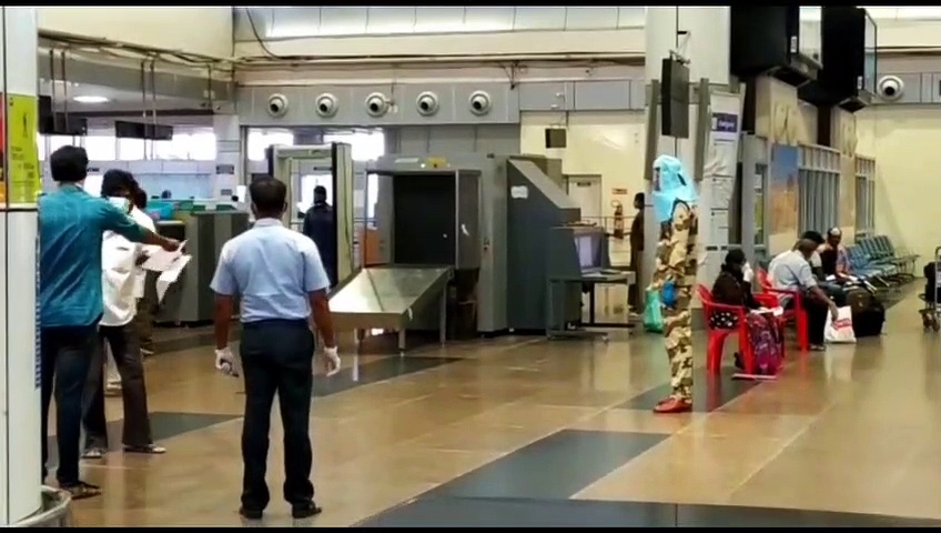 தங்க கடத்தலின் மைய பகுதியாக மாறும் திருச்சி? ரூ.28 லட்சம் கடத்தல் தங்கம் பறிமுதல்