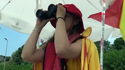 IL A FLÉCHI DANS LA MER À AVCILAR, LES SAUVETEURS SAUVENT