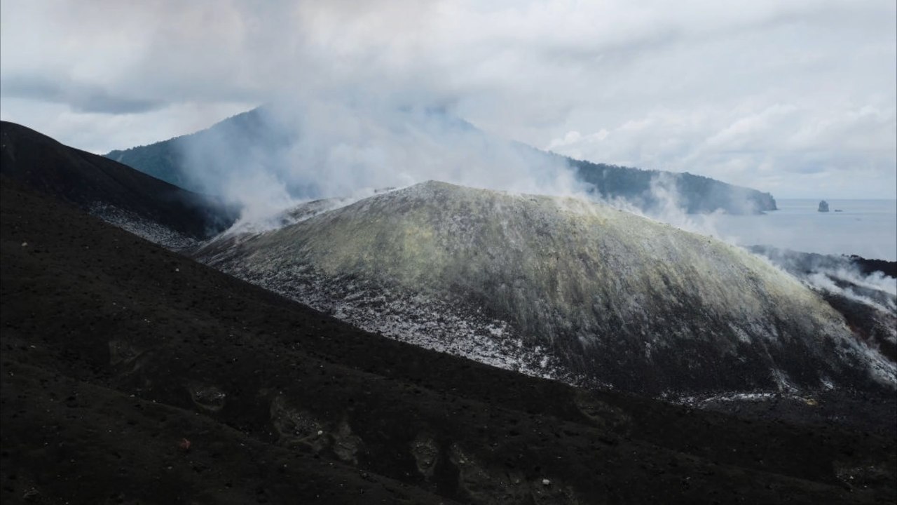 Indonesischer Vulkan Krakatau ausgebrochen