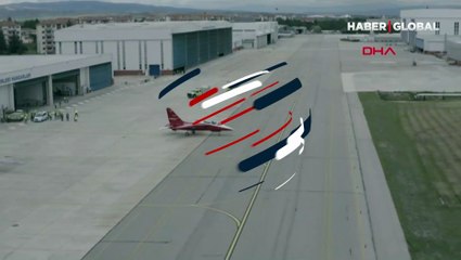 Türkiye'nin eğitim ve hafif taarruz uçağı 'Hürjet' 10'uncu kez uçtu: "Hürjet uçmaya çok alıştı"