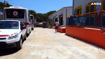 Lampedusa, l'assessore: "Un centro di trattenimento? Vedremo"