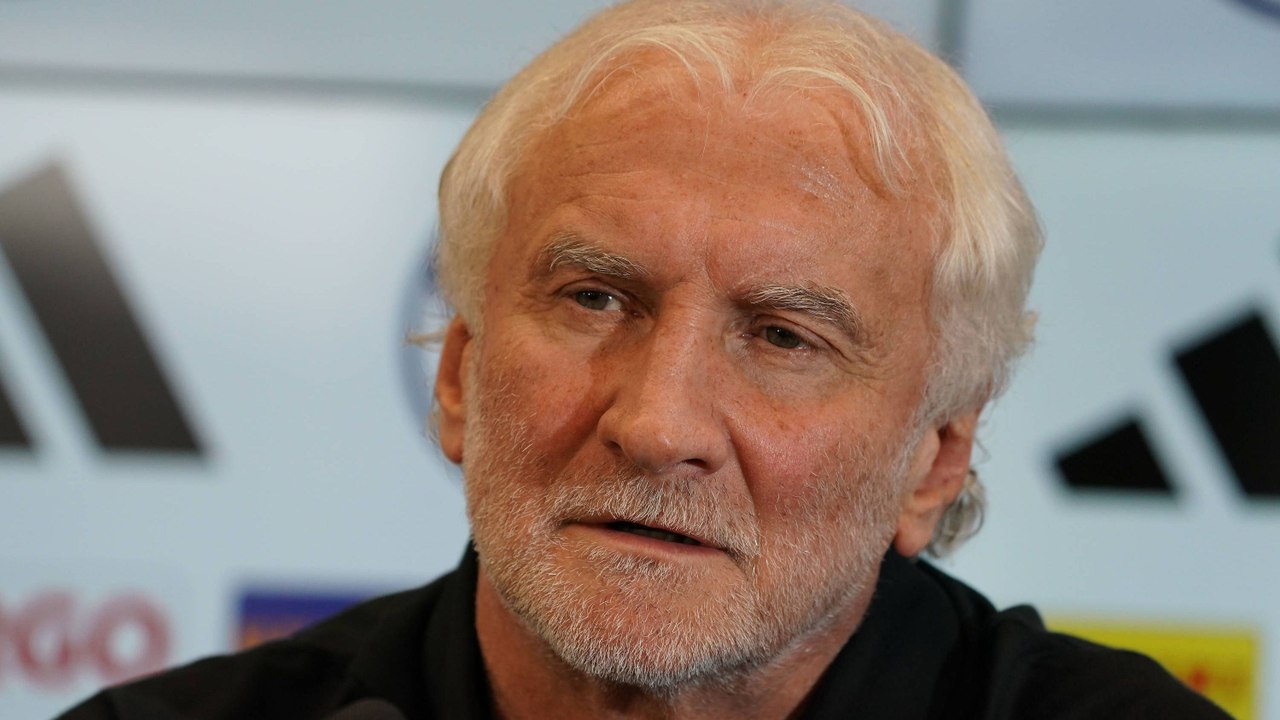 1000. Länderspiel in Bremen: Für Völler ist es 'ein bisschen nach Hause kommen'