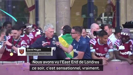 Les joueurs de West Ham ont célébré le titre Ligue Europa Conférencedans les rues de Londres
