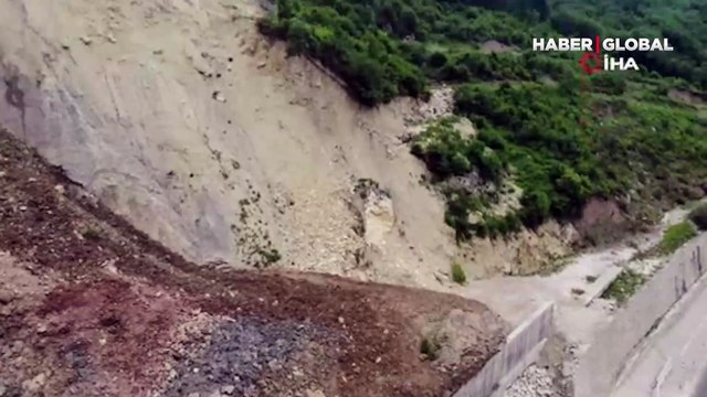 Bolu'daki heyelan nedeniyle Ankara istikameti trafiğe kapandı