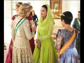 "L'élégance d'un royal était inégalée" au mariage en Jordanie, mais ce n'était pas Kate ou Beatrice