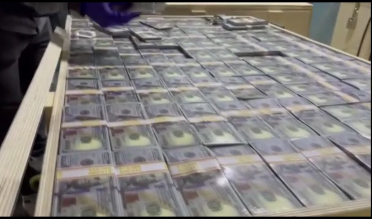 İstanbul'da sahte 1 milyar dolar ele geçirildi