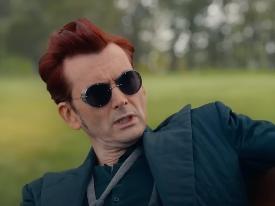 Good Omens (Amazon) : la saison 2 se dévoile enfin dans une bande-annonce déjantée