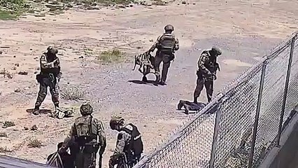 Meksikalı askerler, kartel üyelerini sıraya dizip ateş ederek öldürdü