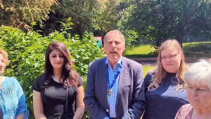 Mayor's donation to Little Miracles