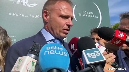 Lollobrigida: stiamo lavorando per un'immigrazione legale