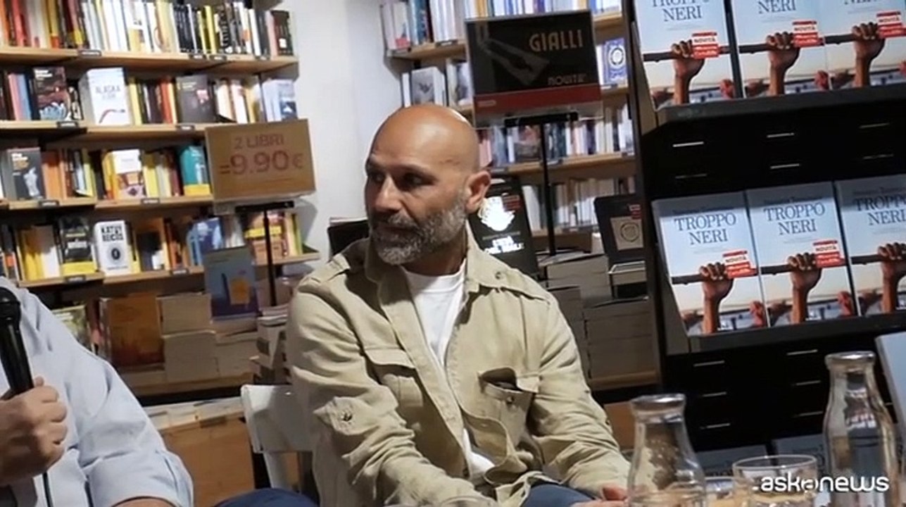 "Troppo Neri", il nuovo libro di Saverio Tommasi