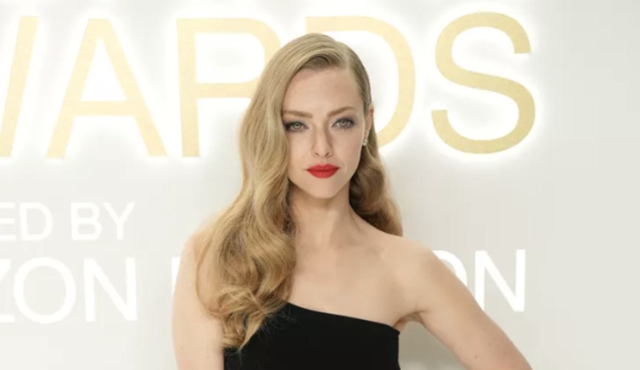 Amanda Seyfried Reportedly Missed the Golden Globes Because of a New 'Thelma & Louise' Musical