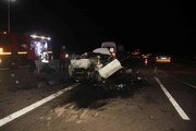 Şanlıurfa'da otomobil kurtarıcıya çarptı: 4 ölü