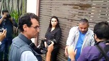 Seguranças de Ibaneis tentam impedir imprensa de registrar imagens na casa do governador afastado