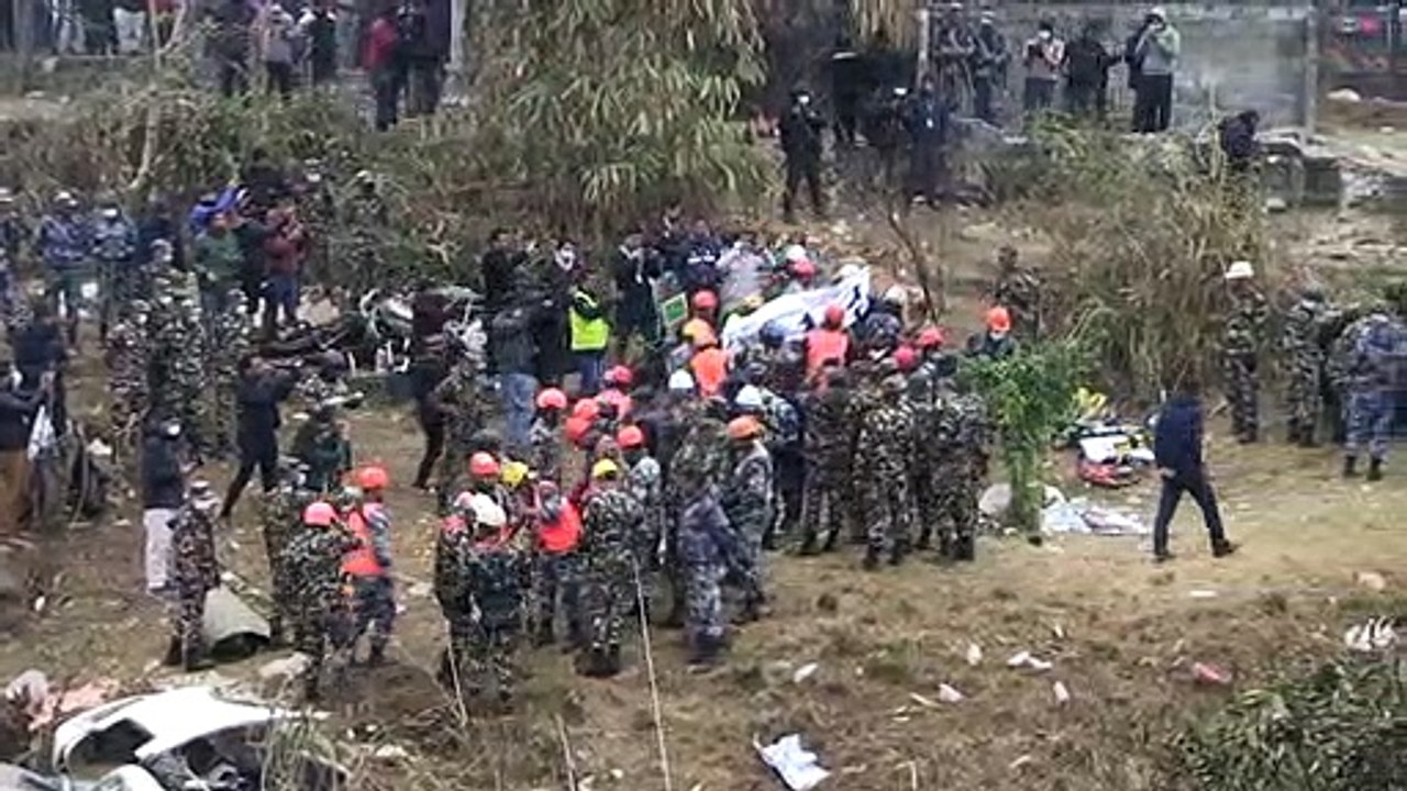 Keine Hoffnung mehr auf Überlebende nach Flugzeugabsturz in Nepal