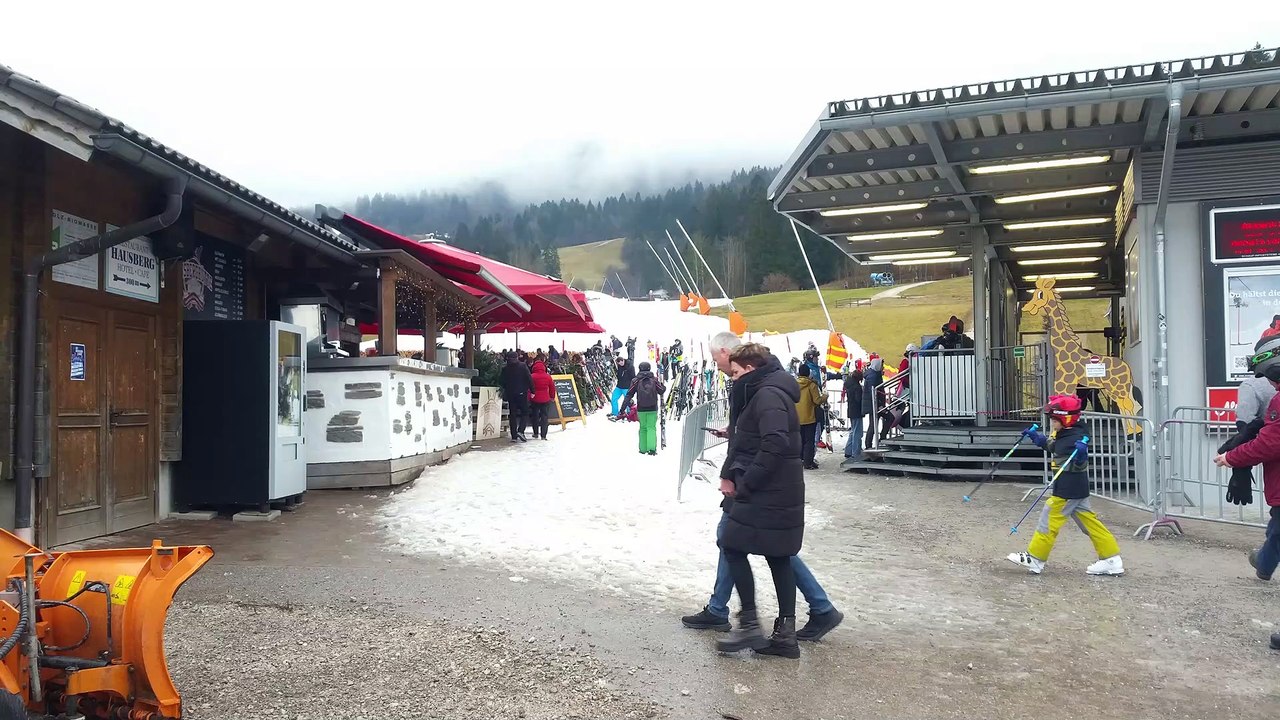Ski base (20230103_140426)