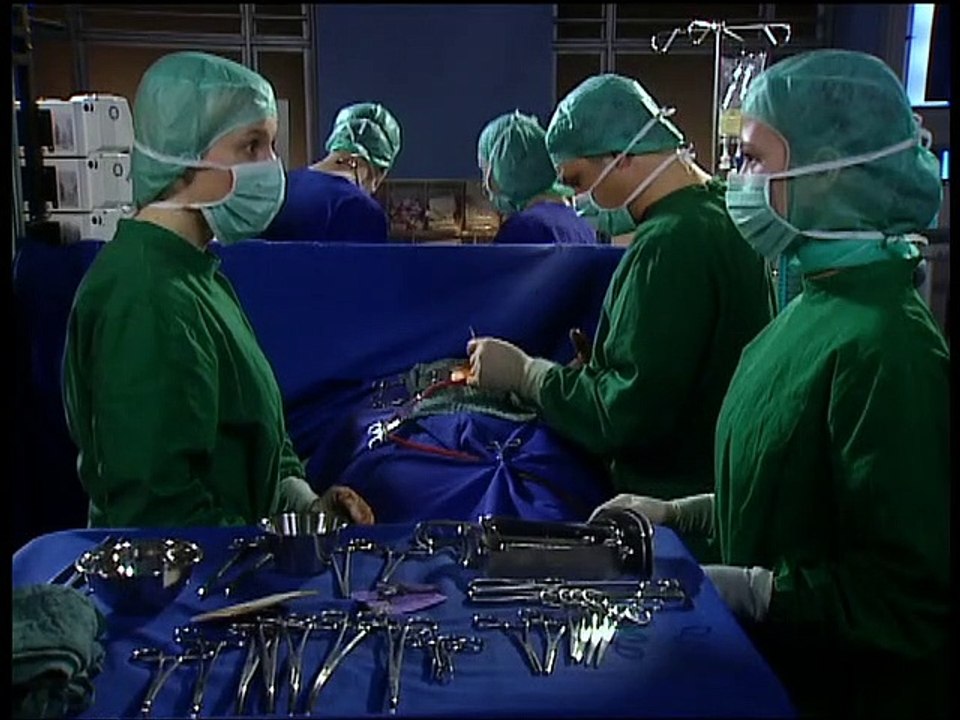 Alphateam - Die Lebensretter im OP Staffel 10 Folge 20