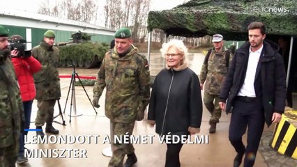Lemondott a német védelmi miniszter