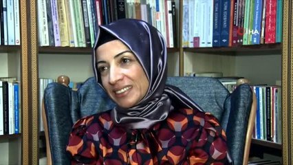 28 Şubat'ta başörtüsüz sıralardan, başörtülü akademisyenliğe