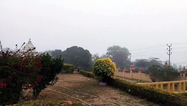 कोहरे के कारण घंटों देरी से चल रही ट्रेनें, फ्लाइट भी हुई कैंसिल