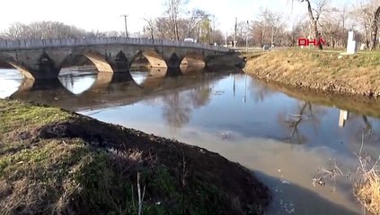 Tunca Nehri'ne atık akıyor