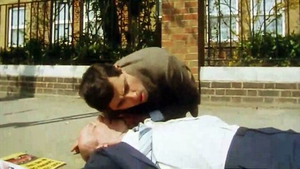 mr bean helped someone