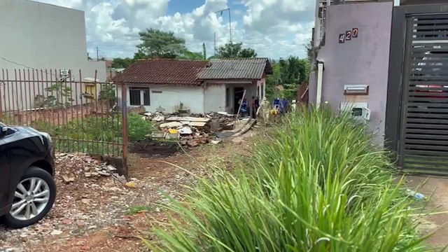 Após cair de escada, homem fica ferido no Bairro Cataratas