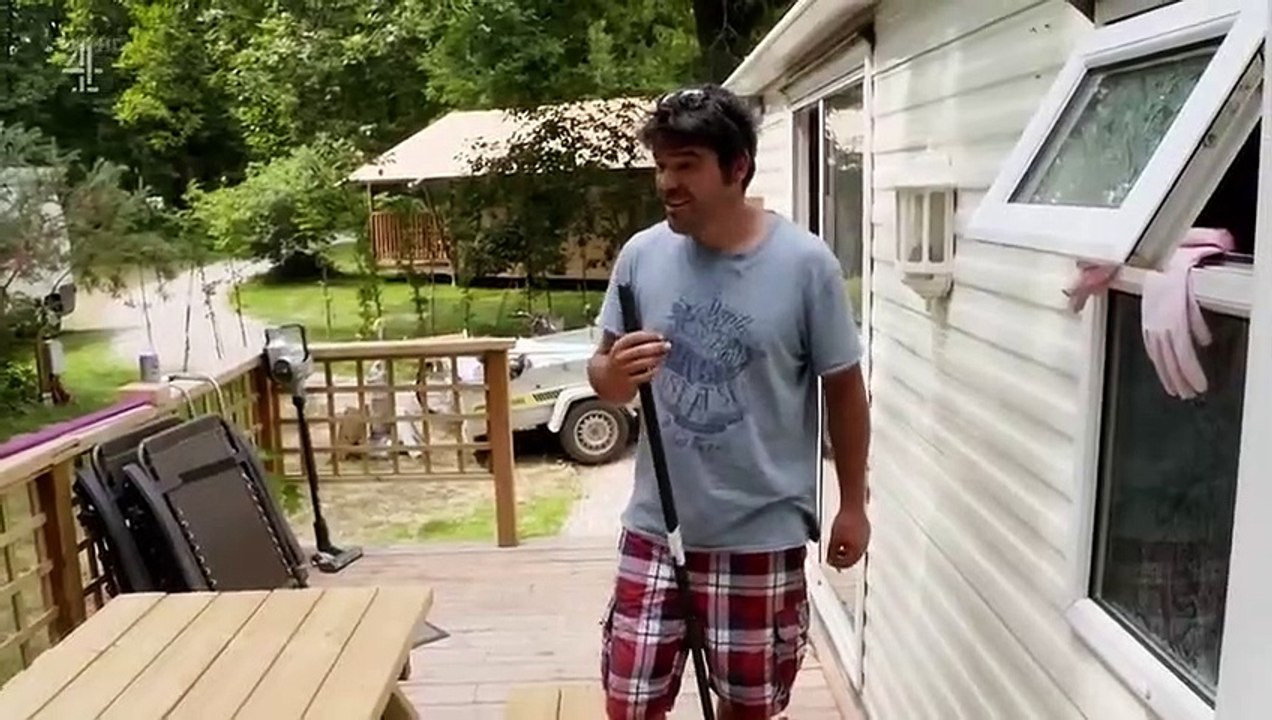 A New Life in the Sun - Se4 - Ep25 HD Watch