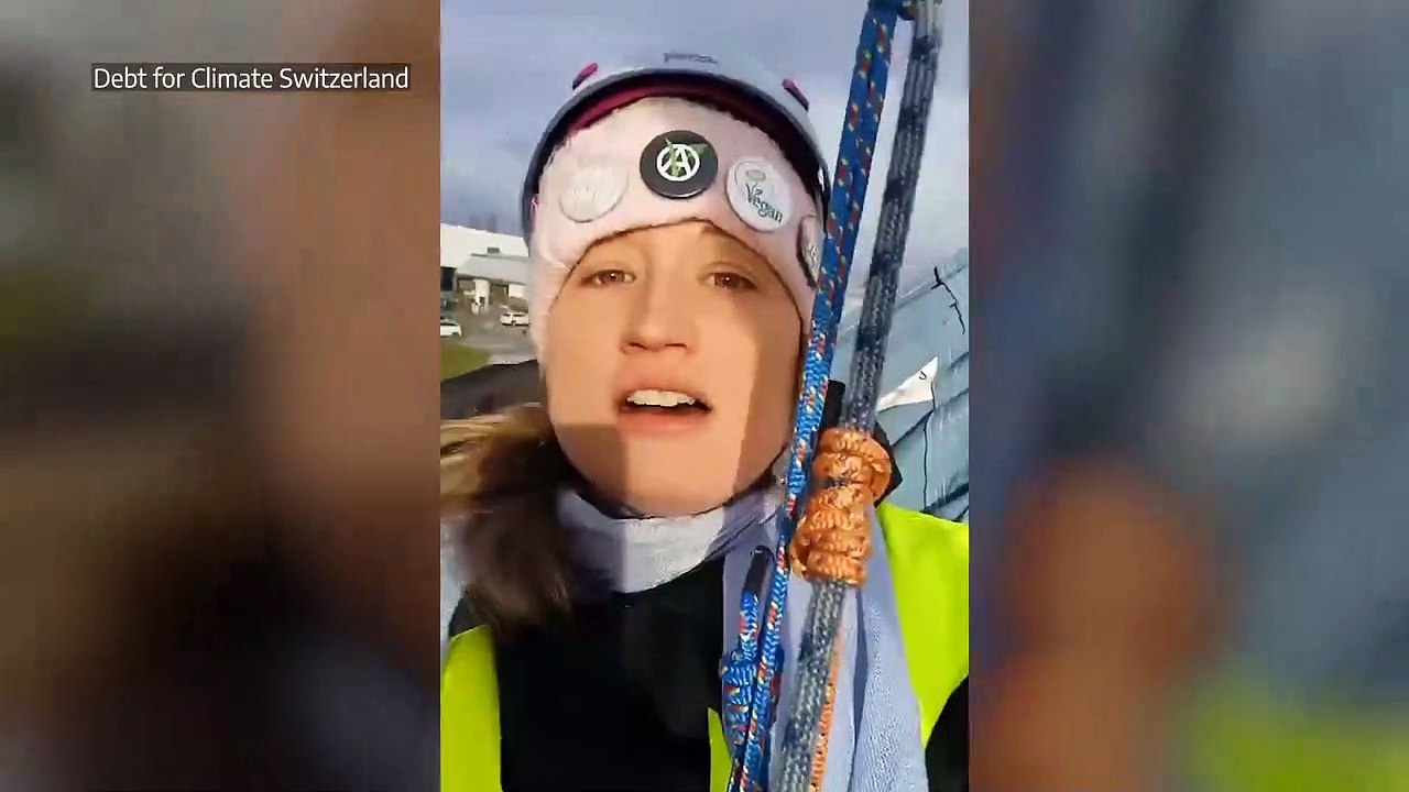 Activistas climáticos ocupan un aeródromo privado de Suiza en protesta contra el Foro Mundial de Davos