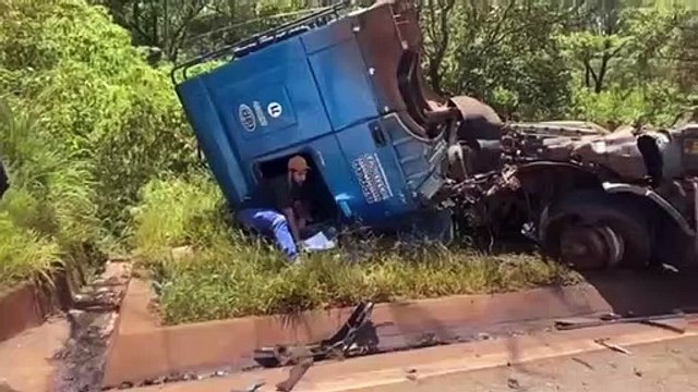 Acidente na BR-040 em Nova Lima (MG)