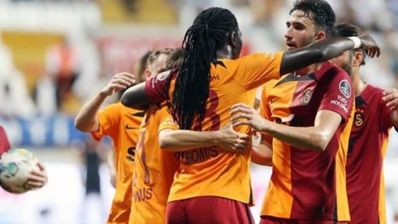 Galatasaray iç transferde bombayı patlattı! Okan Buruk'un prensi sözleşmeyi imzaladı