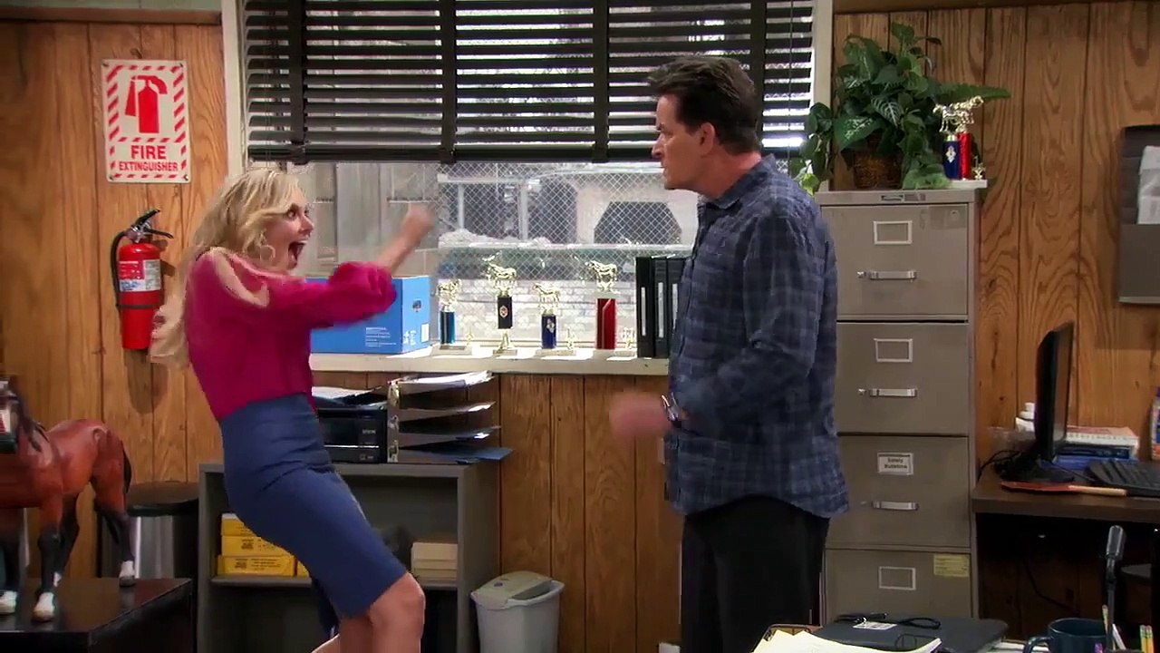 Anger Management - Se4 - Ep09 - Charlie Does Time With The Hot Warden HD Watch