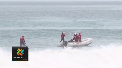 tn7-dos-extranjeros-rescatados-en-el-mar-160122