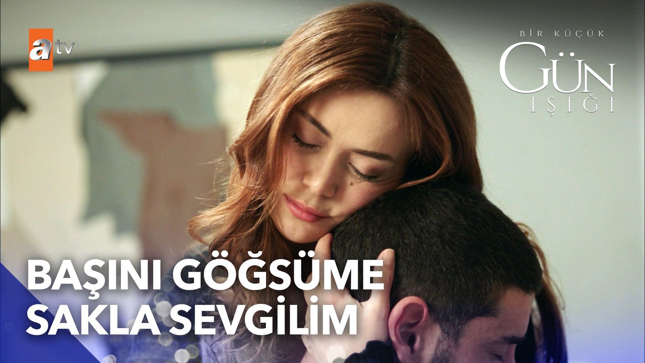 Elif, Fırat'a sarılmadan odadan çıkamadı - Bir Küçük Gün Işığı 19. Bölüm