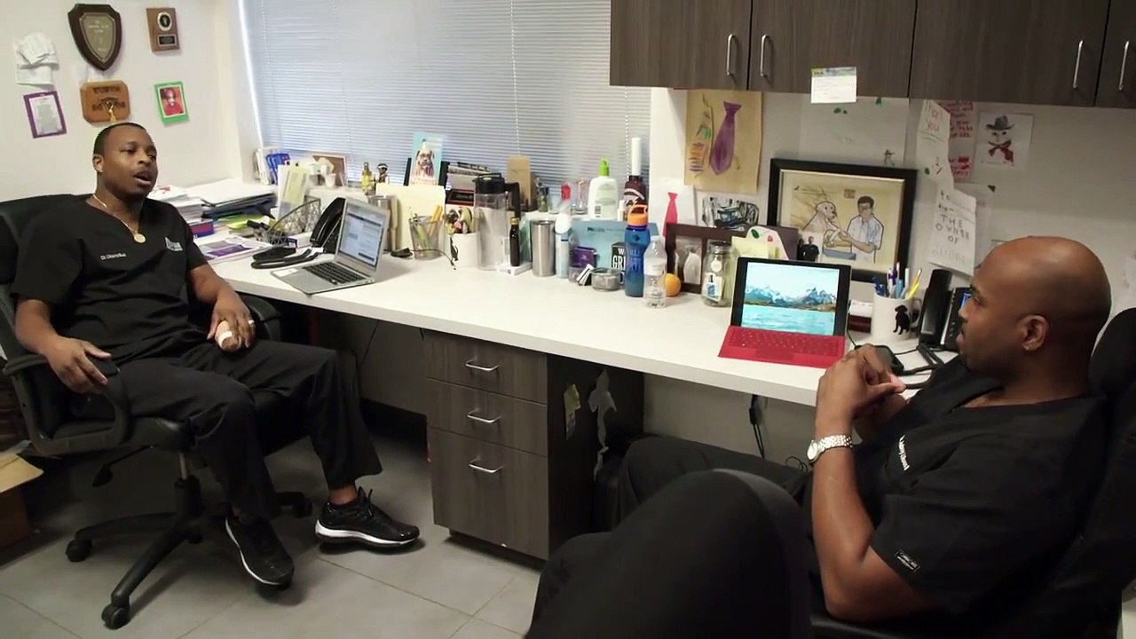 The Vet Life - Se4 - Ep05 - 16-Pound Tumor HD Watch