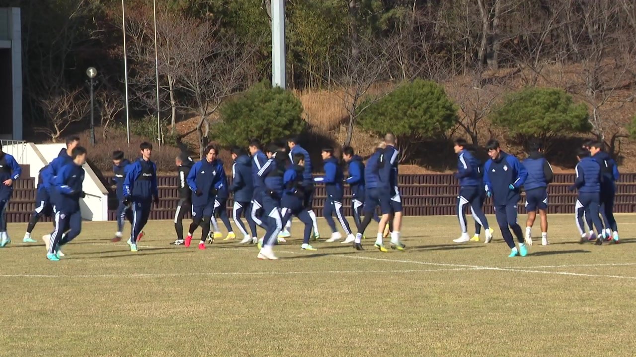K리그 챔프 울산, 2연패 본격 시동 / YTN